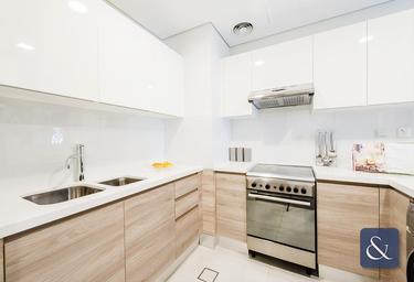 Продажа 2-комн. квартиры, 1 000 фут², SOL Bay, Business Bay, Dubai, UAE #2 Продажа 2-комн. квартиры, 1 000 фут², SOL Bay, Business Bay, Dubai, UAE #2