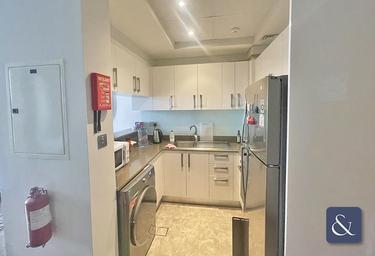 1-BD Apartment Sale, 597 sq. ft., Orra Harbour Residences and Hotel Apartments, Dubai Marina, Dubai, UAE #2