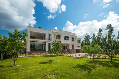 Продажа коттеджа 1 660 м², 8 спален в КП «СНТ Усадьба», городской округ Красногорск, Московская область, Россия #1 Продажа коттеджа 1 660 м², 8 спален в КП «СНТ Усадьба», городской округ Красногорск, Московская область, Россия #1