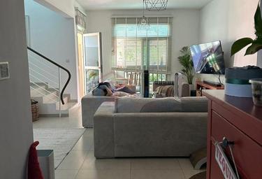 2-BD Townhouse Sale, 1,240 sq. ft., Waterfall District, Al Ghadeer, Abu Dhabi, UAE #4