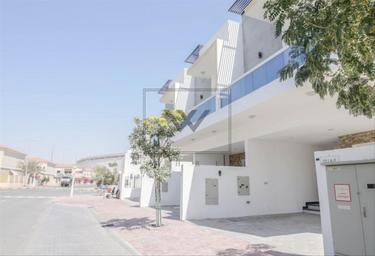 3-BD Townhouse Sale, 2,650 sq. ft., District 6A, Jumeirah Village Triangle, Dubai, UAE #2 3-BD Townhouse Sale, 2,650 sq. ft., District 6A, Jumeirah Village Triangle, Dubai, UAE #2
