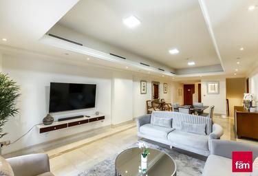 3-BD Townhouse Sale, 4,907 sq. ft., The Fairmont Palm Residence South, The Fairmont Palm Residences, Palm Jumeirah, Dubai, UAE #2 3-BD Townhouse Sale, 4,907 sq. ft., The Fairmont Palm Residence South, The Fairmont Palm Residences, Palm Jumeirah, Dubai, UAE #2