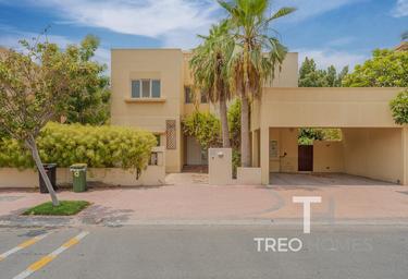 5-BD House Sale, 3,578 sq. ft., Meadows 9, Meadows, Dubai, UAE #2 5-BD House Sale, 3,578 sq. ft., Meadows 9, Meadows, Dubai, UAE #2