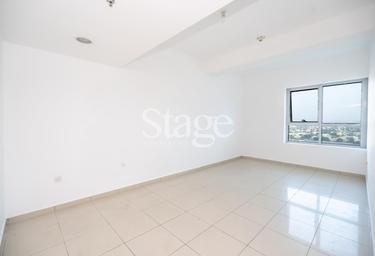 1-BD Apartment Sale, 809 sq. ft., Lake Elucio, Jumeirah Lake Towers, Dubai, UAE #3