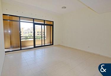3-BD Apartment Sale, 1,000 sq. ft., Al Ghaf 3, Al Ghaf, Greens, Dubai, UAE #2