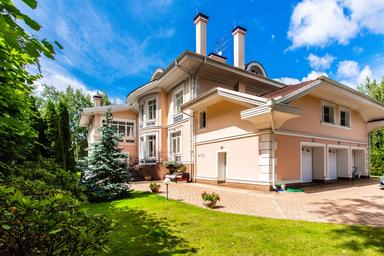 7-BD House Sale, 950 sq. m. at Спутник, Istra City District, Moscow Region, Russia #4