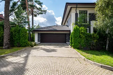 Продажа коттеджа 420 м², 4 спальни в КП «Петрово-Дальнее», село Петрово-Дальнее, городской округ Красногорск, Московская область, Россия #2 Продажа коттеджа 420 м², 4 спальни в КП «Петрово-Дальнее», село Петрово-Дальнее, городской округ Красногорск, Московская область, Россия #2