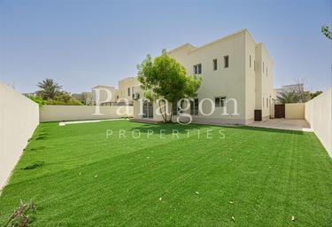 Продажа коттеджа 4 018 фут², 4 спальни, Meadows 1, Meadows, Dubai, UAE #1 Продажа коттеджа 4 018 фут², 4 спальни, Meadows 1, Meadows, Dubai, UAE #1