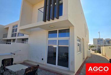 3-BD Townhouse Sale, 1,881 sq. ft. at Centaury, Centaury, The Roots DAMAC Hills 2, Damac Hills 2, Dubai, UAE #2 3-BD Townhouse Sale, 1,881 sq. ft. at Centaury, Centaury, The Roots DAMAC Hills 2, Damac Hills 2, Dubai, UAE #2
