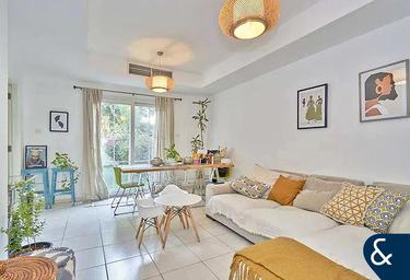 2-BD House Sale, 1,690 sq. ft., Springs 4, The Springs, Dubai, UAE #1 2-BD House Sale, 1,690 sq. ft., Springs 4, The Springs, Dubai, UAE #1