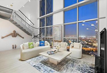 2-BD Apartment Sale, 1,000 sq. ft., Central Park Residential Tower, Central Park Tower, DIFC, Dubai, UAE #3