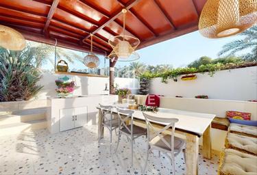 4-BD House Sale, 11,800 sq. ft., Meadows 9, Meadows, Dubai, UAE #3 4-BD House Sale, 11,800 sq. ft., Meadows 9, Meadows, Dubai, UAE #3