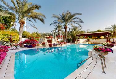 4-BD House Sale, 11,800 sq. ft., Meadows 9, Meadows, Dubai, UAE #1 4-BD House Sale, 11,800 sq. ft., Meadows 9, Meadows, Dubai, UAE #1