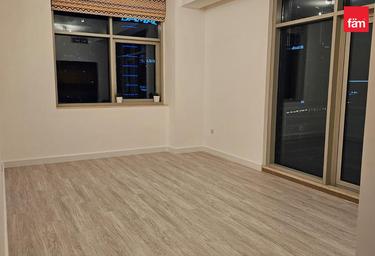 1-BD Apartment Sale, 869 sq. ft., Hamilton Tower, Business Bay, Dubai, UAE #2