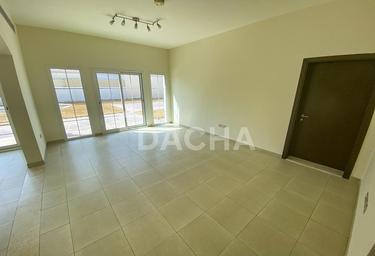 4-BD House Sale, 6,988 sq. ft., Mediterranean Villas, Jumeirah Village Triangle, Dubai, UAE #3 4-BD House Sale, 6,988 sq. ft., Mediterranean Villas, Jumeirah Village Triangle, Dubai, UAE #3