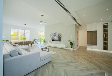 4-BD House Sale, 5,489 sq. ft., Legacy Nova Villas, Jumeirah Park, Dubai, UAE #2 4-BD House Sale, 5,489 sq. ft., Legacy Nova Villas, Jumeirah Park, Dubai, UAE #2