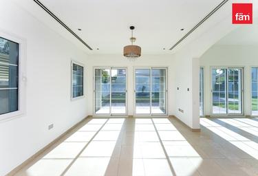 4-BD House Sale, 6,989 sq. ft., Mediterranean Villas, Jumeirah Village Triangle, Dubai, UAE #2 4-BD House Sale, 6,989 sq. ft., Mediterranean Villas, Jumeirah Village Triangle, Dubai, UAE #2