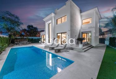 4-BD House Sale, 5,538 sq. ft., Cluster 24, Jumeirah Islands, Dubai, UAE #1 4-BD House Sale, 5,538 sq. ft., Cluster 24, Jumeirah Islands, Dubai, UAE #1