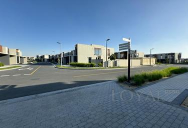 4-BD Townhouse Sale, 2,711 sq. ft. at Cherrywoods, Cherrywoods, Dubai Land, Dubai, UAE #1 4-BD Townhouse Sale, 2,711 sq. ft. at Cherrywoods, Cherrywoods, Dubai Land, Dubai, UAE #1