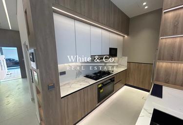 4-BD Townhouse Sale, 3,039 sq. ft. at La Perla Homes 12, La Perla Homes 12, Jumeirah Village Circle, Dubai, UAE #4
