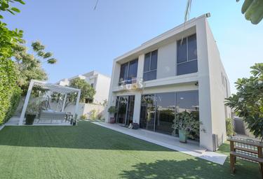 Продажа коттеджа 4 955 фут², 4 спальни, Sidra Villas III, Sidra Villas, Dubai Hills Estate, Dubai, UAE #1 Продажа коттеджа 4 955 фут², 4 спальни, Sidra Villas III, Sidra Villas, Dubai Hills Estate, Dubai, UAE #1