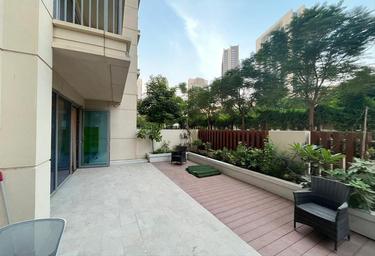 2-BD Apartment Sale, 1,000 sq. ft. at Harbour Views 1 , Harbour Views 1, Dubai Creek Harbour (The Lagoons), Dubai, UAE #1 2-BD Apartment Sale, 1,000 sq. ft. at Harbour Views 1 , Harbour Views 1, Dubai Creek Harbour (The Lagoons), Dubai, UAE #1