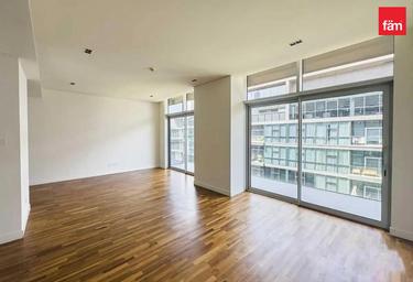 2-BD Apartment Sale, 1,000 sq. ft., Building 16, City Walk, Dubai, UAE #4