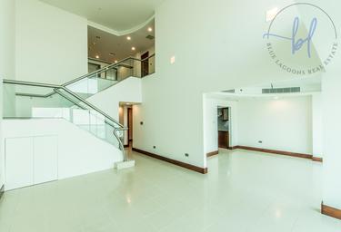 3-BD Apartment Sale, 1,000 sq. ft., Jumeirah Living, World Trade Centre Residence, World Trade Center, Dubai, UAE #1