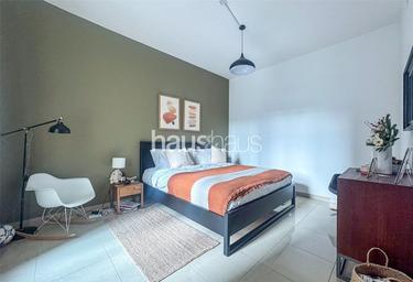 2-BD Apartment Sale, 1,000 sq. ft., Arno A, Arno, The Views, Dubai, UAE #2