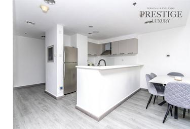2-BD Apartment Sale, 1,000 sq. ft., Park Central, Business Bay, Dubai, UAE #4