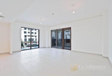 Продажа 3-комн. квартиры, 1 000 фут² в ЖК «Creek Beach Surf», Surf, Creek Beach, Dubai Creek Harbour (The Lagoons), Dubai, UAE #1 Продажа 3-комн. квартиры, 1 000 фут² в ЖК «Creek Beach Surf», Surf, Creek Beach, Dubai Creek Harbour (The Lagoons), Dubai, UAE #1