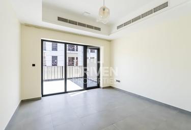 4-BD Townhouse Sale, 3,727 sq. ft., District 10, Jumeirah Village Circle, Dubai, UAE #4