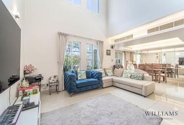 3-BD House Sale, 2,610 sq. ft., Forat, The Lakes, Dubai, UAE #3 3-BD House Sale, 2,610 sq. ft., Forat, The Lakes, Dubai, UAE #3
