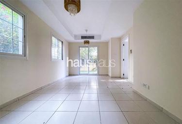 2-BD Townhouse Sale, 1,793 sq. ft., Springs 12, The Springs, Dubai, UAE #4