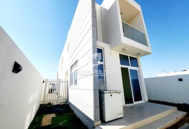 3-BD House Sale, 2,061 sq. ft., Madinat Hind, Mulberry, Damac Hills 2, Dubai, UAE #1 3-BD House Sale, 2,061 sq. ft., Madinat Hind, Mulberry, Damac Hills 2, Dubai, UAE #1