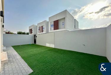 4-BD Townhouse Sale, 2,213 sq. ft. at La Tilia at Villanova 2, Villanova, Dubai Land, Dubai, UAE #1 4-BD Townhouse Sale, 2,213 sq. ft. at La Tilia at Villanova 2, Villanova, Dubai Land, Dubai, UAE #1