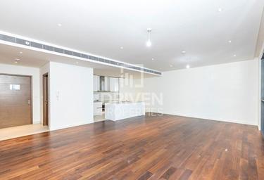 1-BD Apartment Sale, 1,000 sq. ft., Building 9, City Walk, Dubai, UAE #2