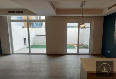 3-BD Townhouse Sale, 2,064 sq. ft., Aquilegia, Damac Hills 2, Dubai, UAE #2 3-BD Townhouse Sale, 2,064 sq. ft., Aquilegia, Damac Hills 2, Dubai, UAE #2