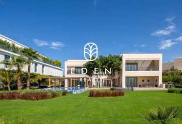 8-BD House Sale, 31,000 sq. ft., Sector V, Emirates Hills, Dubai, UAE #1 8-BD House Sale, 31,000 sq. ft., Sector V, Emirates Hills, Dubai, UAE #1