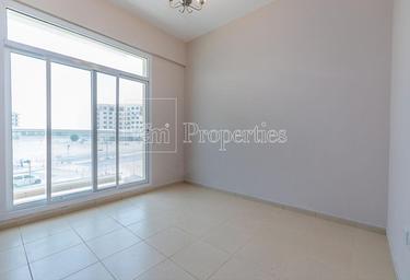 3-BD Apartment Sale, 1,000 sq. ft., Mazaya 8, Queue Point, Dubai Land, Dubai, UAE #2