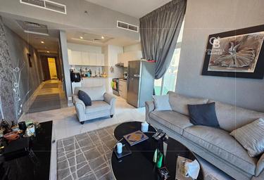 2-BD Apartment Sale, 1,000 sq. ft., Millennium Binghatti Residences, Business Bay, Dubai, UAE #1