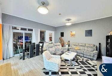 Apartment Sale, 990 sq. ft., Executive Tower B, Executive Towers, Business Bay, Dubai, UAE #4