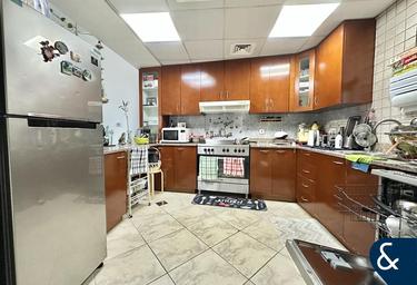 2-BD Apartment Sale, 1,000 sq. ft., Sherlock Circus 3, Sherlock Circus, Motor City, Dubai, UAE #3