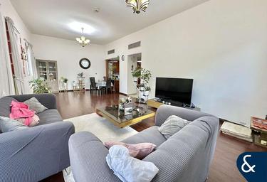 2-BD Apartment Sale, 1,000 sq. ft., Sherlock Circus 3, Sherlock Circus, Motor City, Dubai, UAE #2