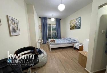 1-BD Apartment Sale, 824 sq. ft., Icon Tower 2, JLT Cluster L, Jumeirah Lake Towers, Dubai, UAE #2
