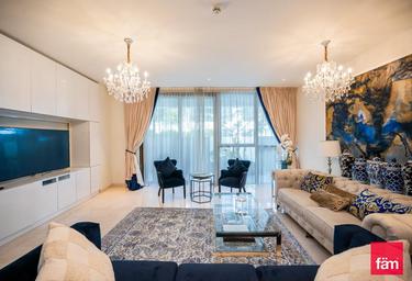 2-BD Apartment Sale, 1,000 sq. ft., Building 10, City Walk, Dubai, UAE #2