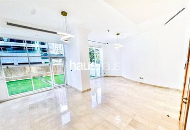 3-BD Apartment Sale, 1,000 sq. ft., Trident Waterfront, Dubai Marina, Dubai, UAE #2