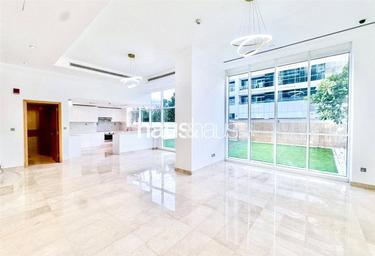 3-BD Apartment Sale, 1,000 sq. ft., Trident Waterfront, Dubai Marina, Dubai, UAE #3