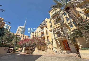 2-BD Apartment Sale, 1,000 sq. ft., Kamoon 1, Kamoon, Old Town, Dubai, UAE #1