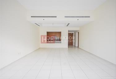 1-BD Apartment Sale, 1,000 sq. ft., Bay Square Building 9, Bay Square, Business Bay, Dubai, UAE #1 1-BD Apartment Sale, 1,000 sq. ft., Bay Square Building 9, Bay Square, Business Bay, Dubai, UAE #1